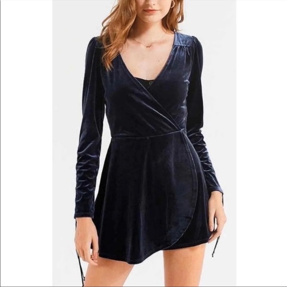 Urban Outfitters Velvet Romper - Picture 1 of 9